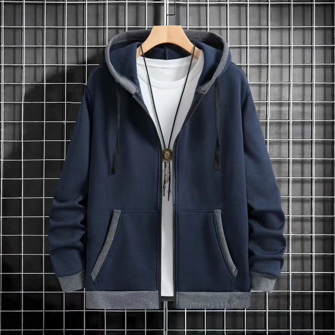 Men's comfortable hooded sweatshirt with zipper and handy pockets Lune London