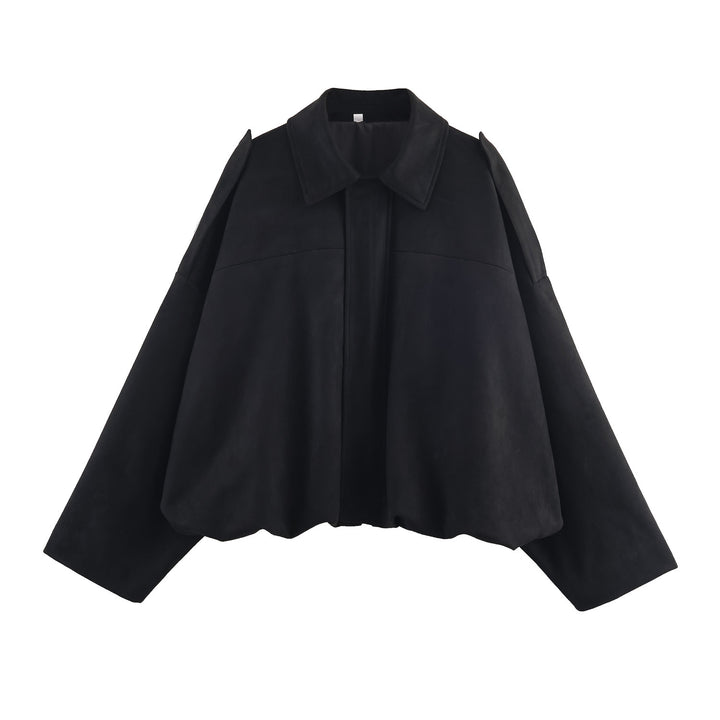 Oversized elegant jacket for women with refined details and a chic collar