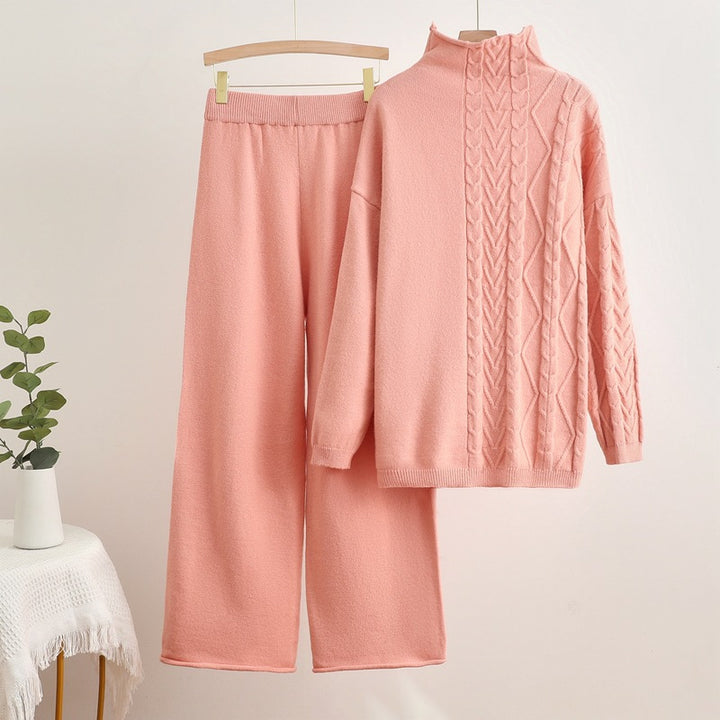 Comfortable knit loungewear set for women with high collar Lune London