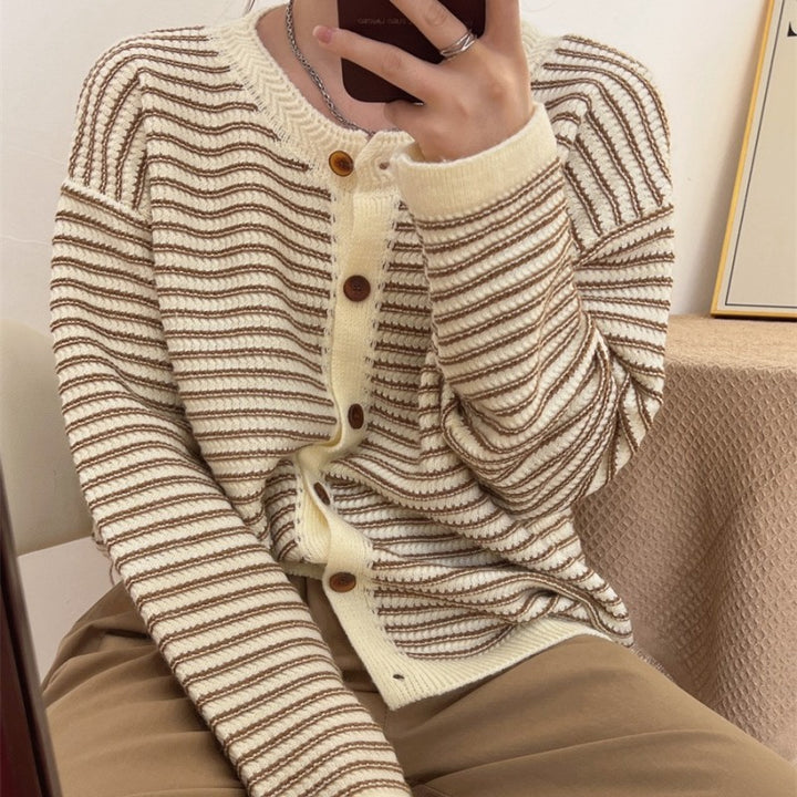 Casual knit jacket for women with modern stripes Lune London