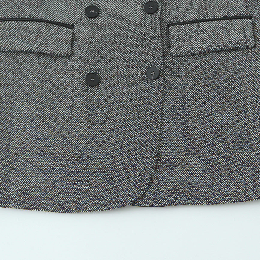Women's fashion blazer with double row of buttons and elegant lapels Lune London
