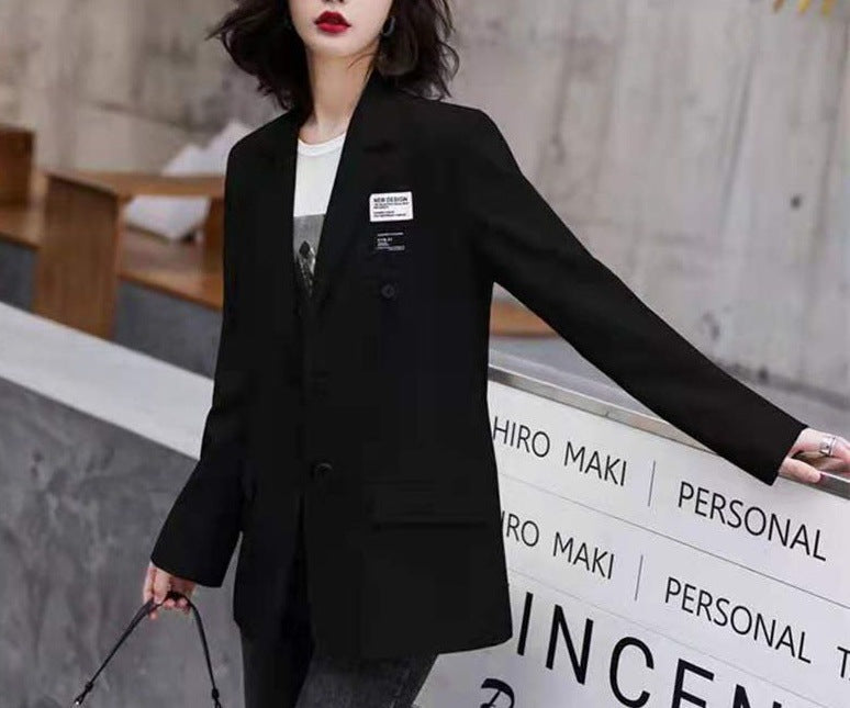 Blazer surdimensionné élégant pour femmes avec coupe croisée et détails modernes Chic & Stil