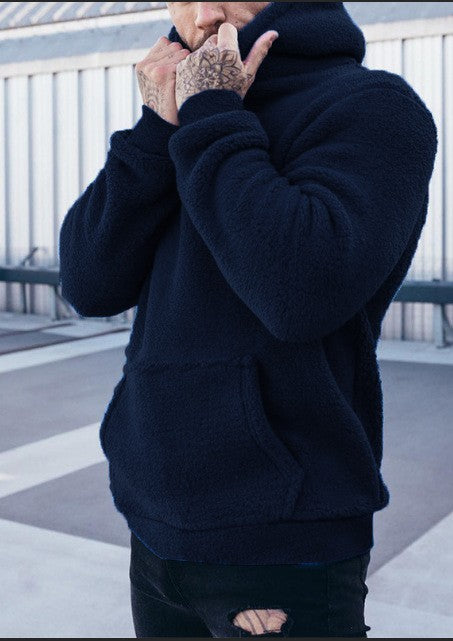 Men's hooded sweatshirt in soft teddy material with a practical kangaroo pocket Lune London