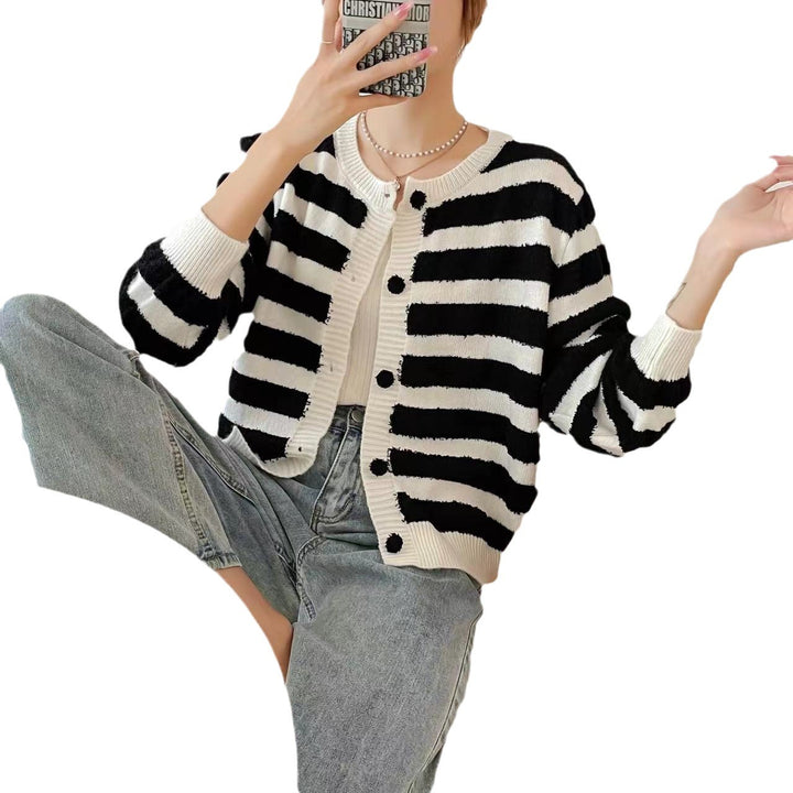 Ladies Cozy Knit Pullover with Chic Maritime Stripes and Style