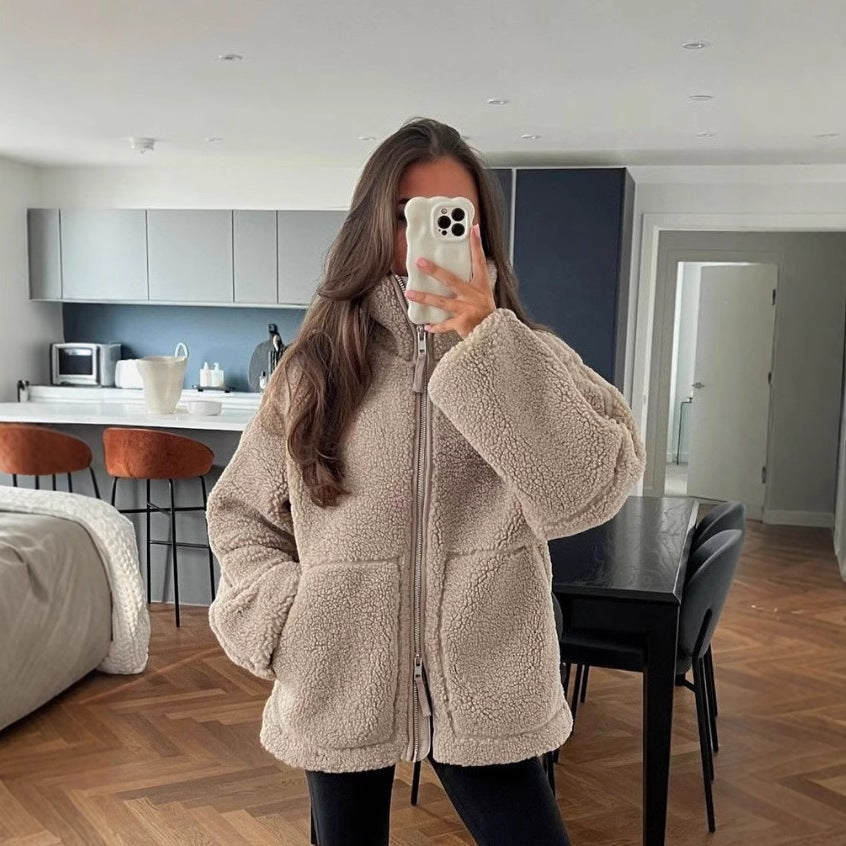 Cozy fleece jacket for women with high collar and velvety texture Lune London