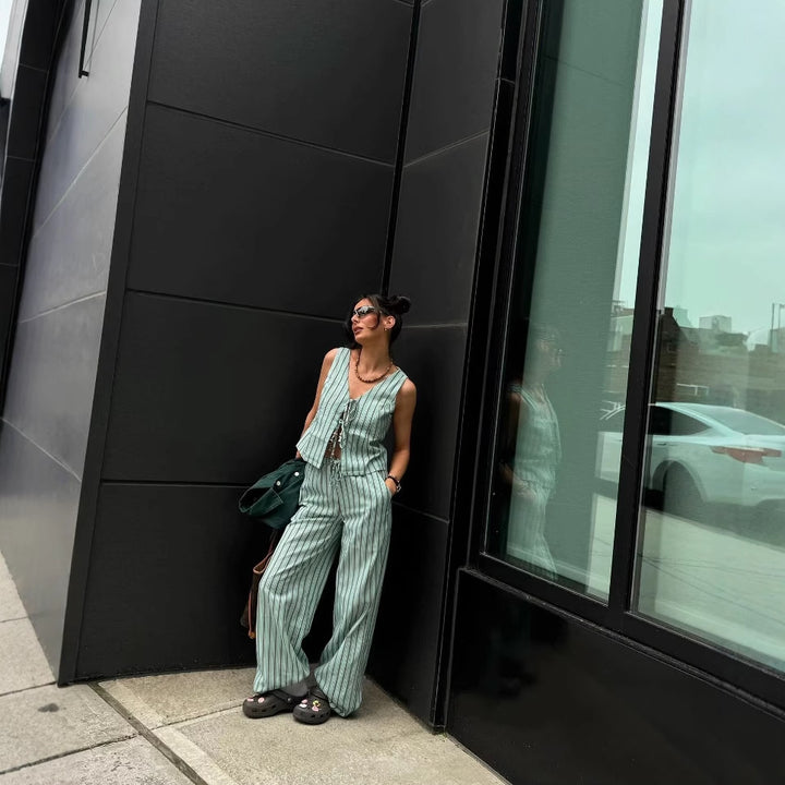 Wide striped pants for women with elastic waistband and tie belt Lune London