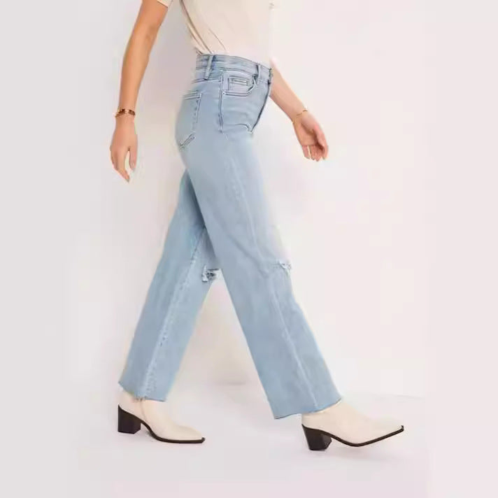 Ladies High-Waist Jeans with fringed hem and trendy tear details Lune London