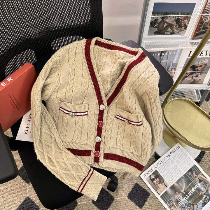Knitted women's jacket with braided pattern and contrasting pockets Lune London