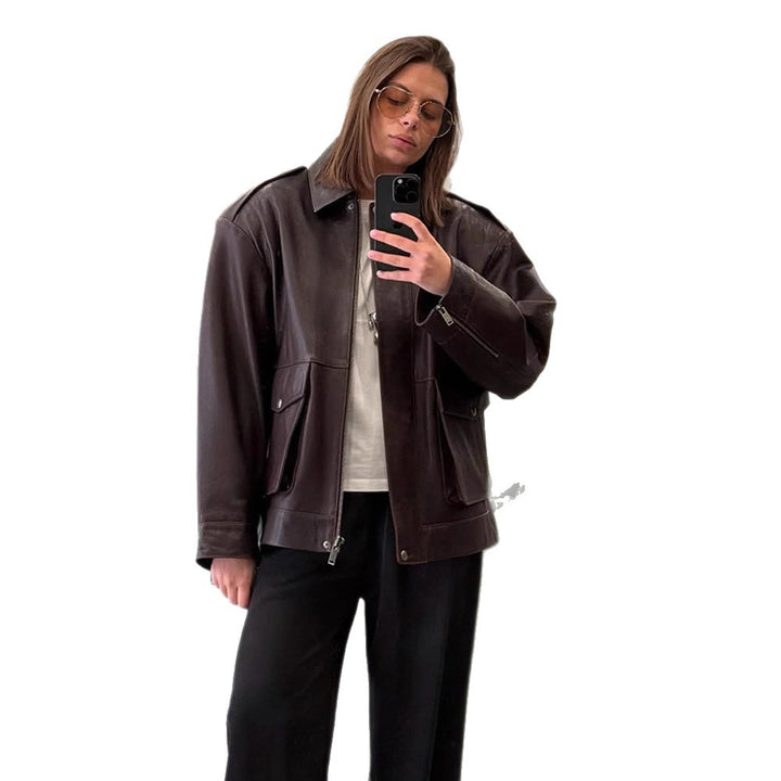 Stylish leather jacket for women with practical pockets and a modern cut Lune London
