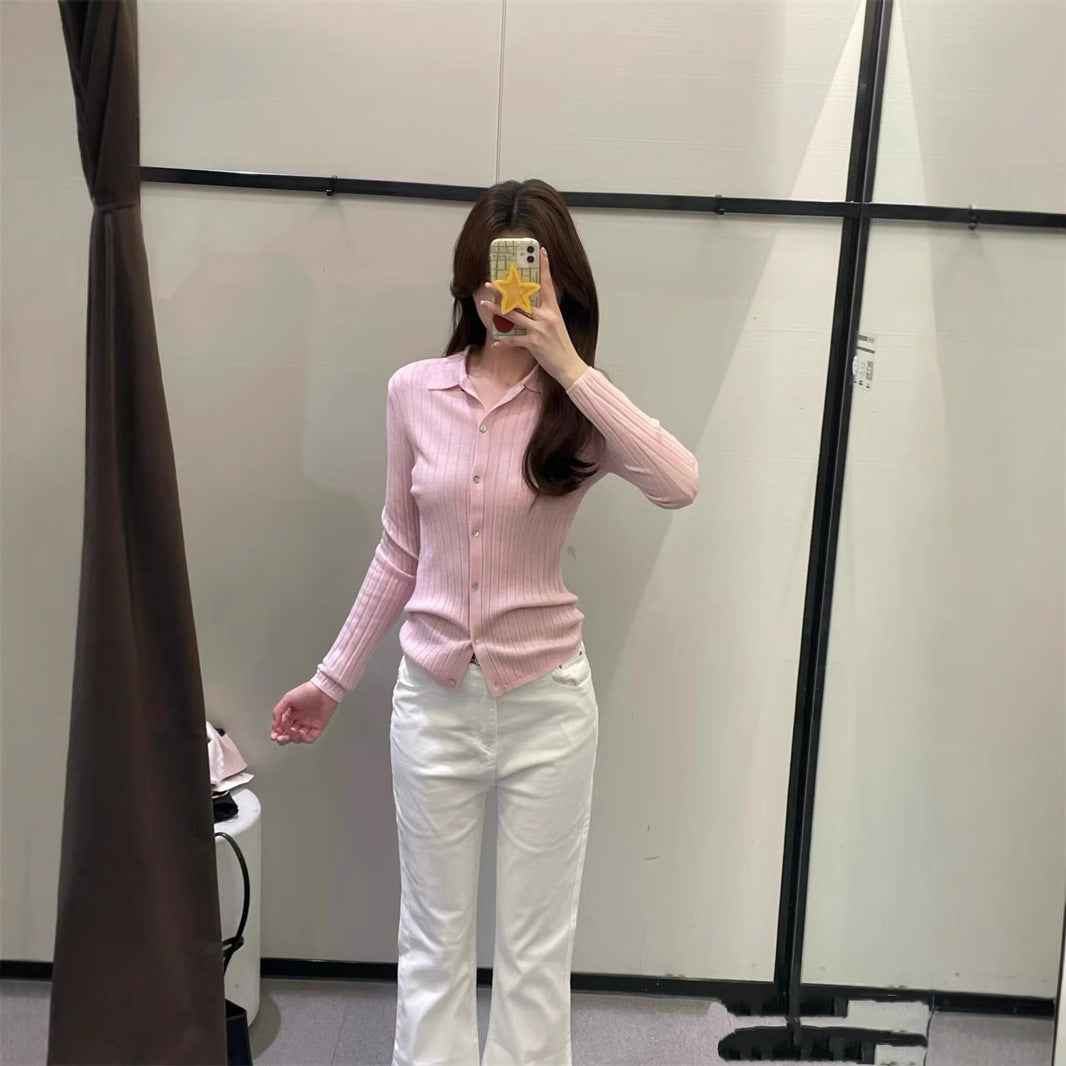 Blouse en tricot fin pour femmes avec col élégant et fermeture à bouton Chic & Stil
