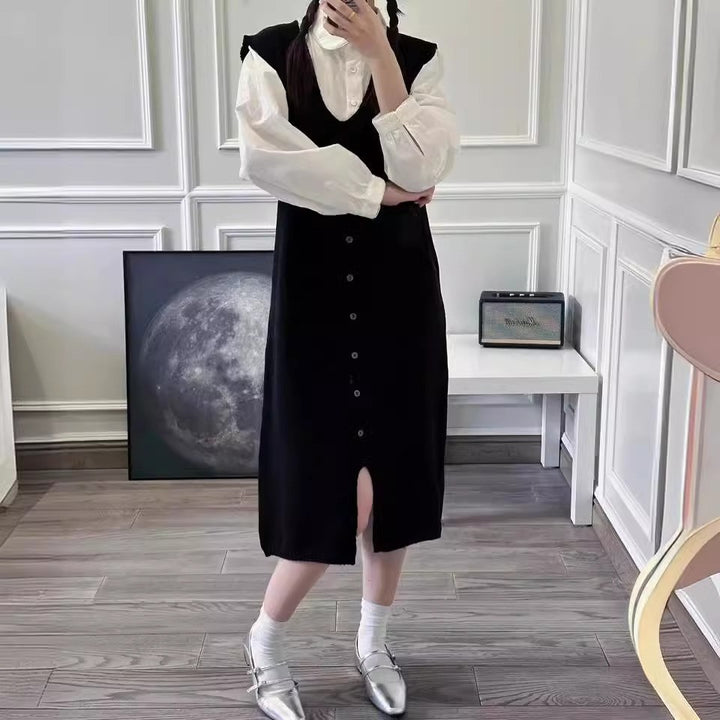 Knee-length knit dress for women with button placket and V-neck Lune London
