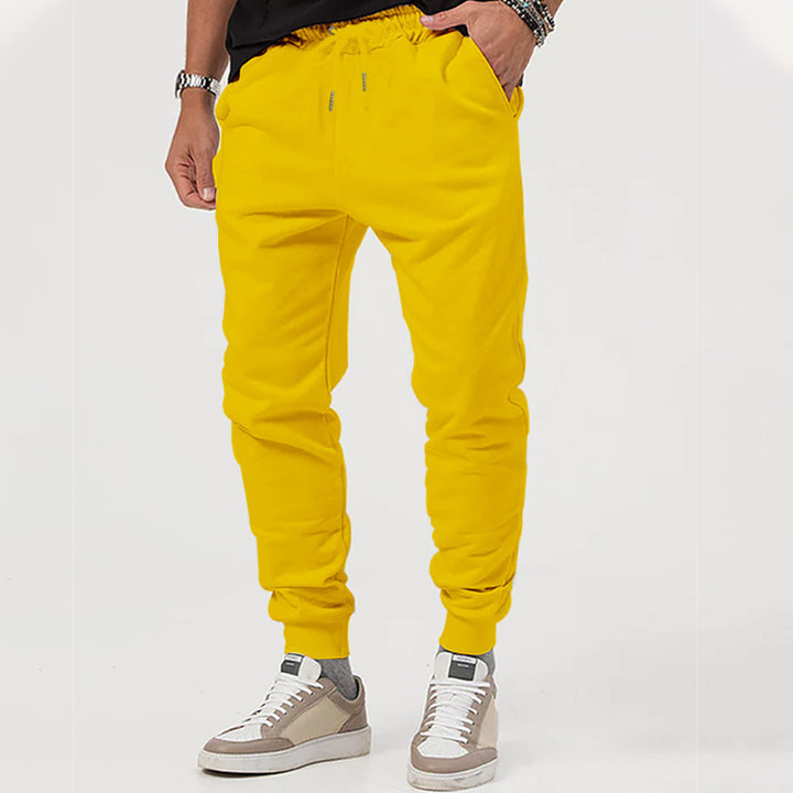 Men's sporty leisure pants with elastic waistband and practical side pockets Lune London