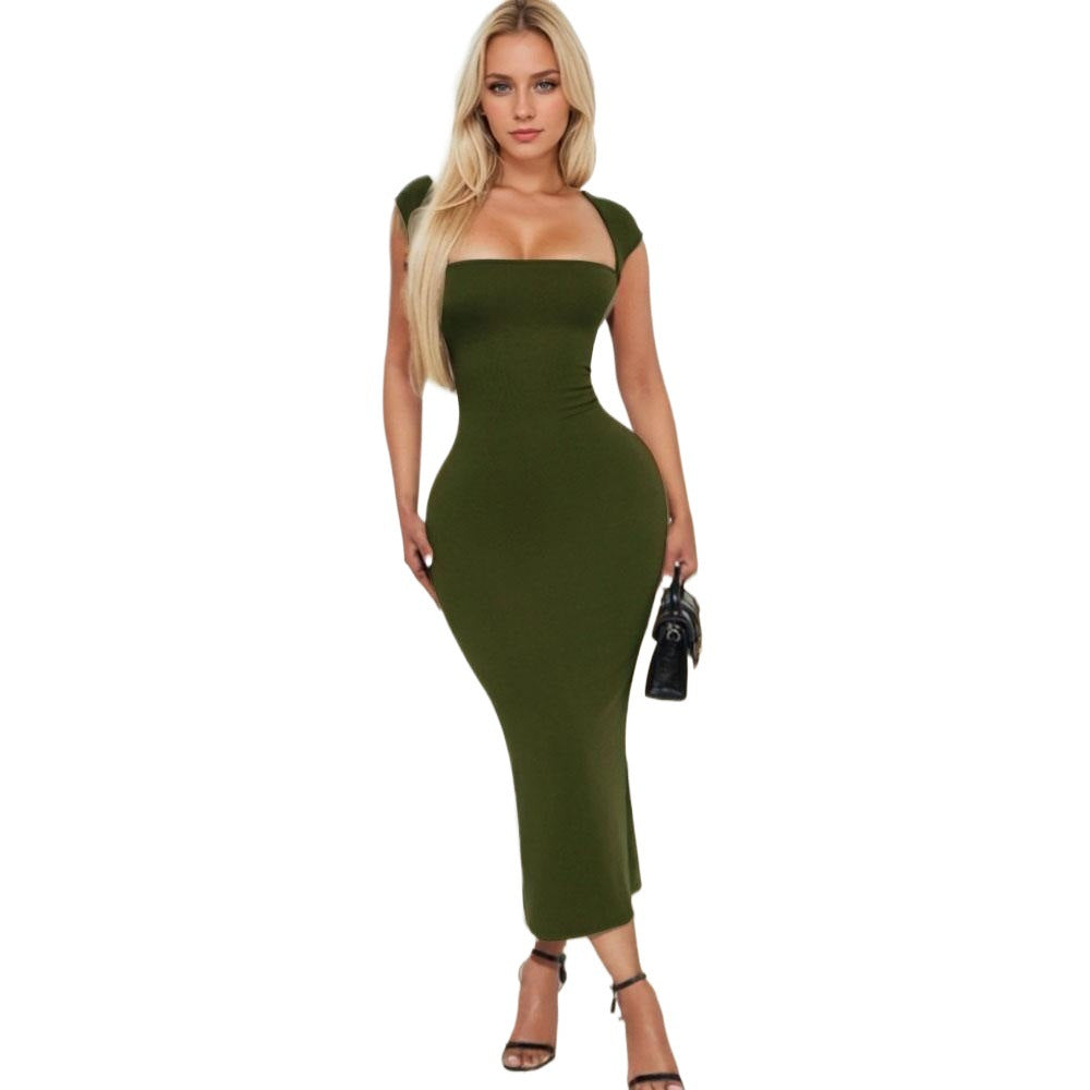 Robe maxi ajustée pour femmes avec design dénudé des épaules et décolleté élégant Chic & Stil