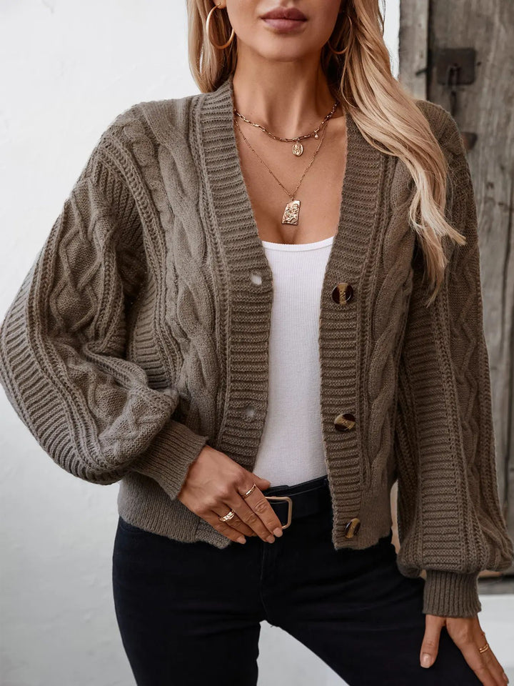 Ladies Chunky Knit Cardigan with Chic and Stylish Drehknöpfen Buttons