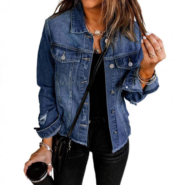 Veste en jean pour femmes au style décontracté avec des détails déchirés et une coupe classique Chic & Stil