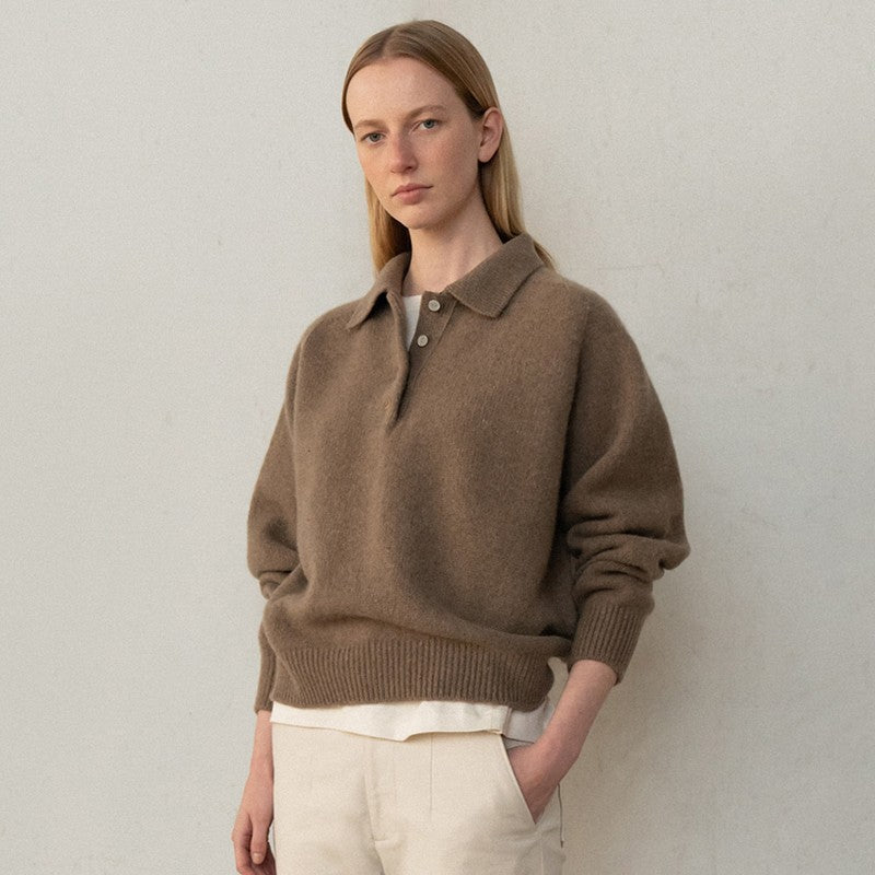 Pull décontracté pour femme avec col polo et détails de boutons élégants Chic & Stil