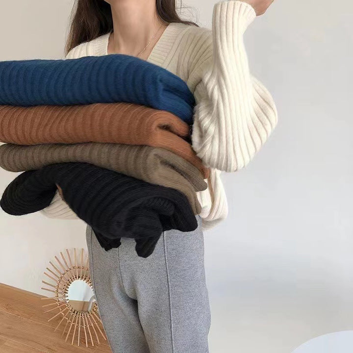 Viscose sweater for women with V-neck and ribbed design Lune London