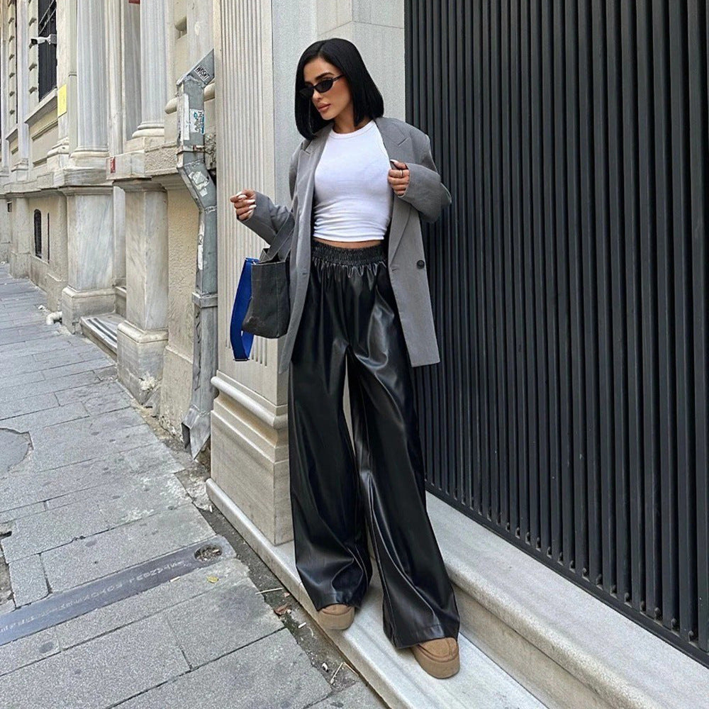 Elegant leather pants for women with a loose fit and elastic waistband Lune London