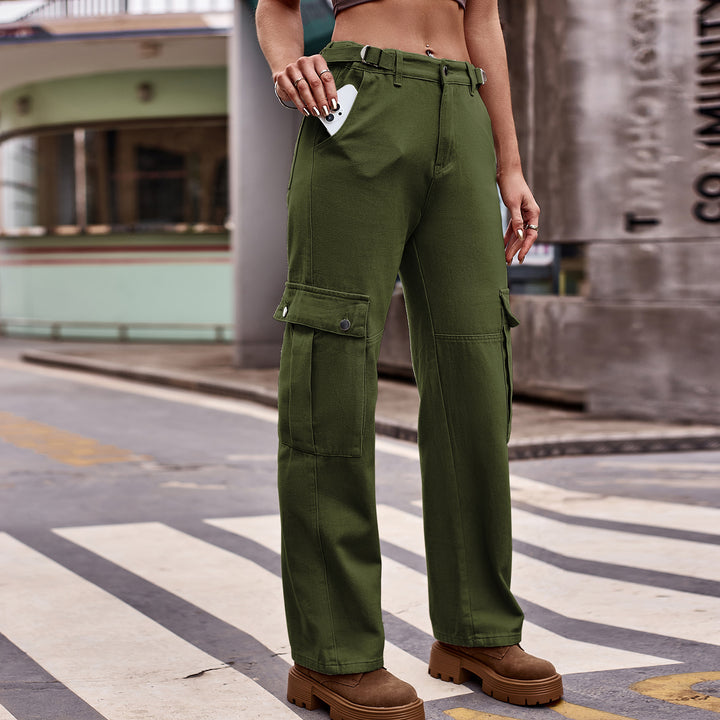 Women's cargo pants with practical side pockets and a relaxed fit Lune London