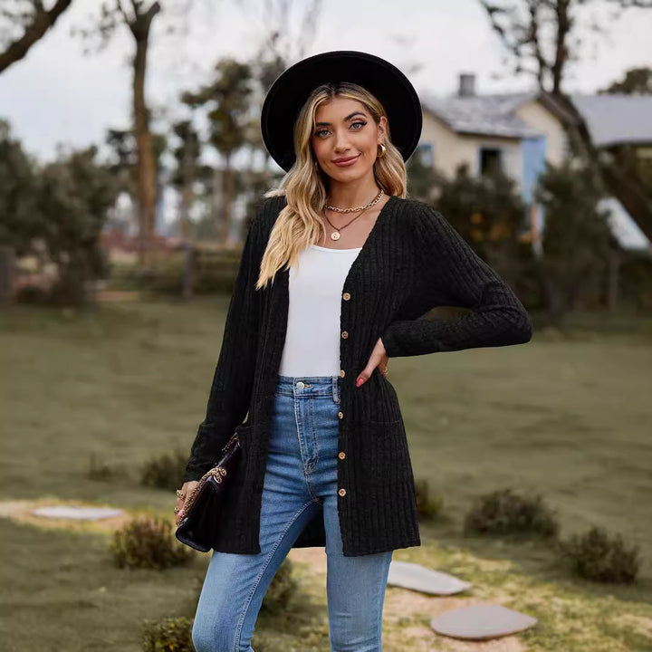 Knit jacket for women with long sleeves and practical pockets Lune London