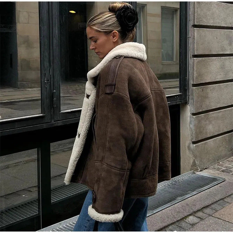 Casual leather jacket for women with faux fur collar and button details Lune London