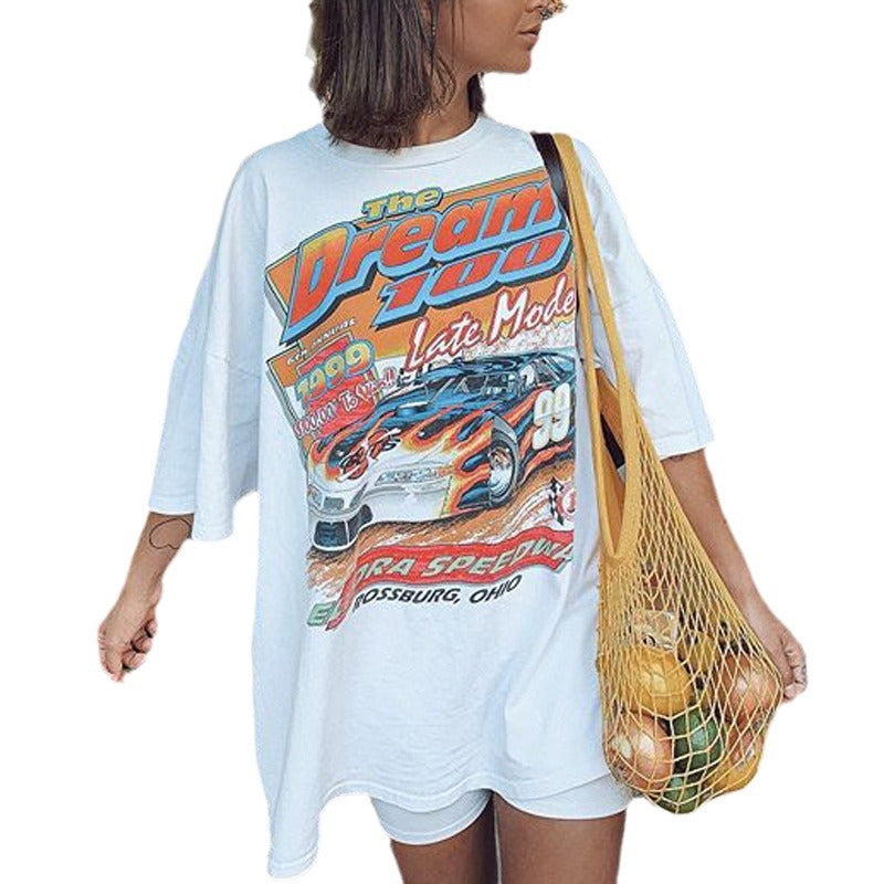 Oversized t-shirt for women with a striking motorsport design Lune London