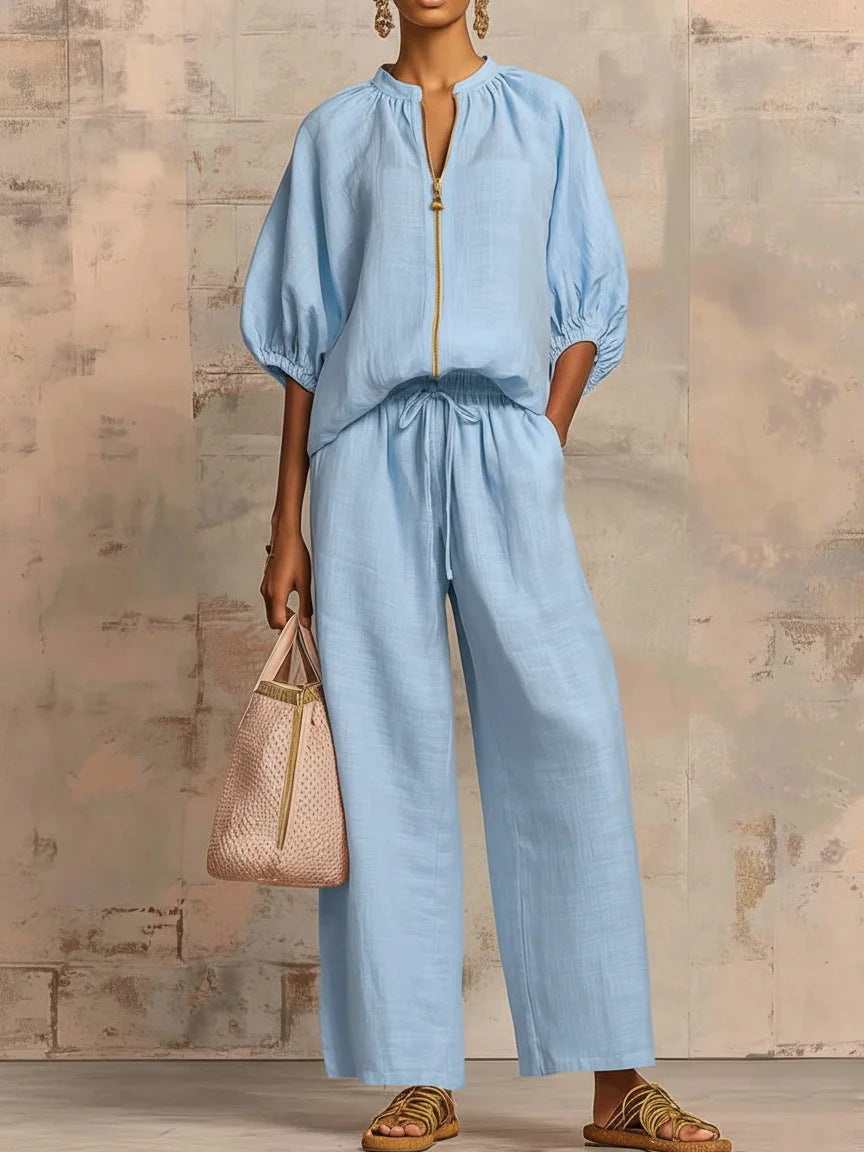 Ladies Airy Two-Piece with Modern Collar and Zipper Lune London