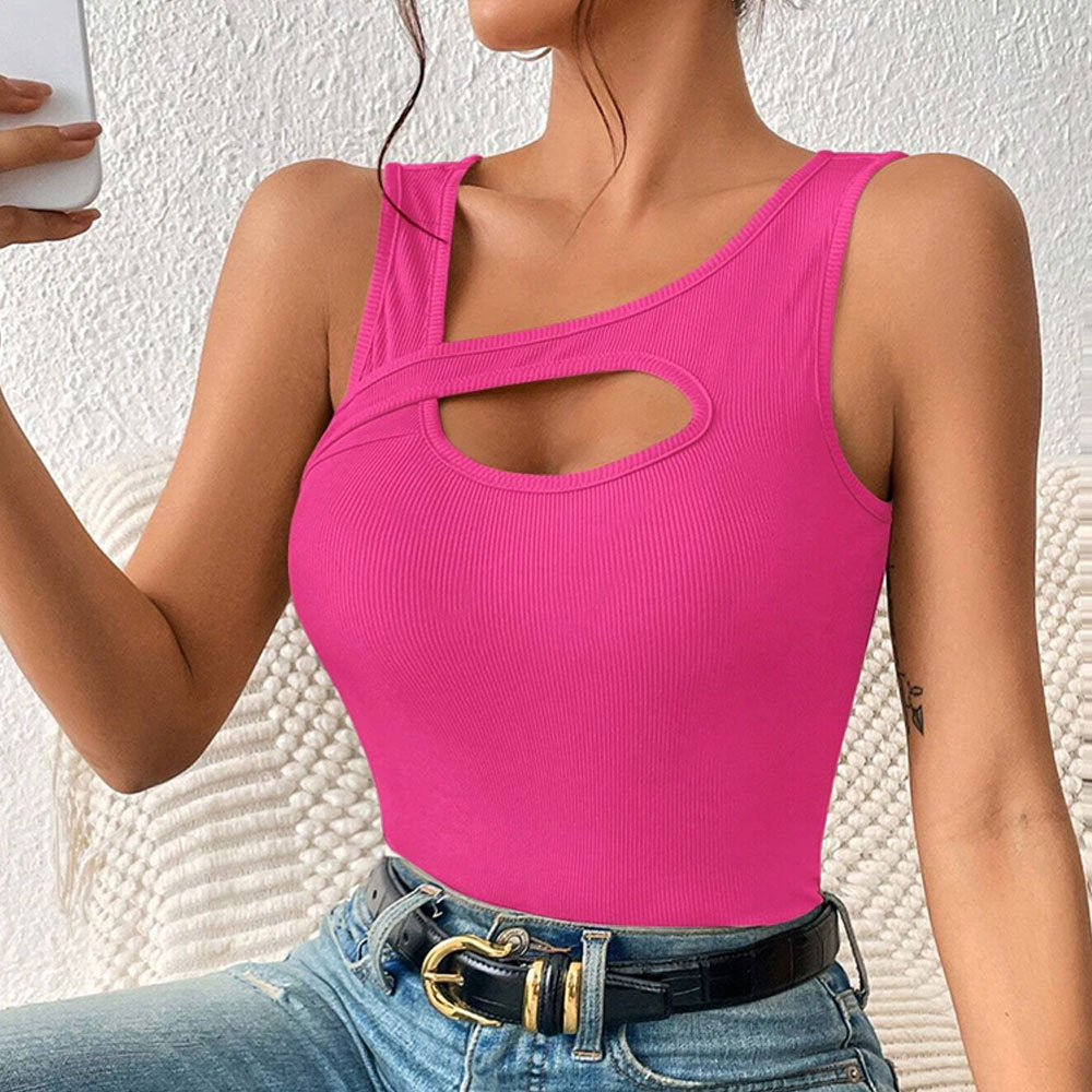 Top ajusté pour femmes avec design à découpe asymétrique Chic & Stil