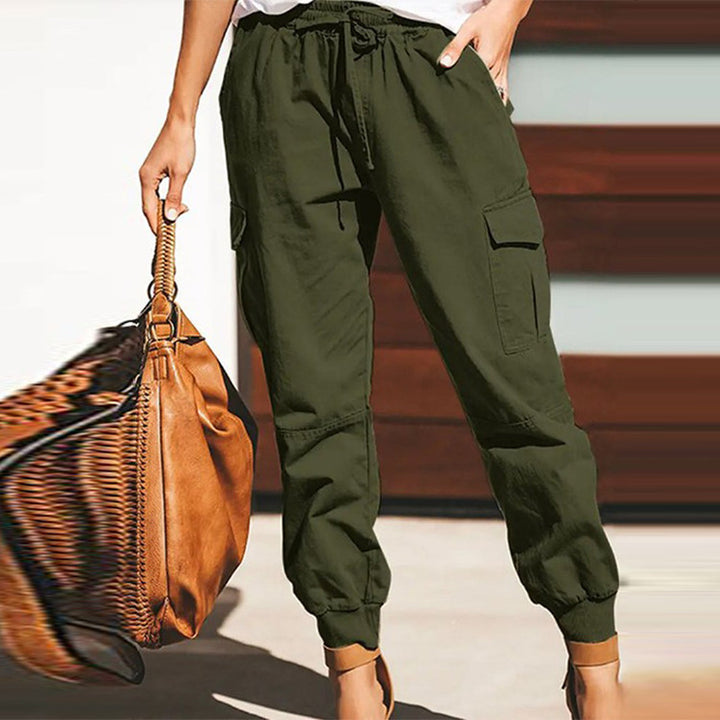 Women’s cargo pants with elastic waist and practical pockets Lune London