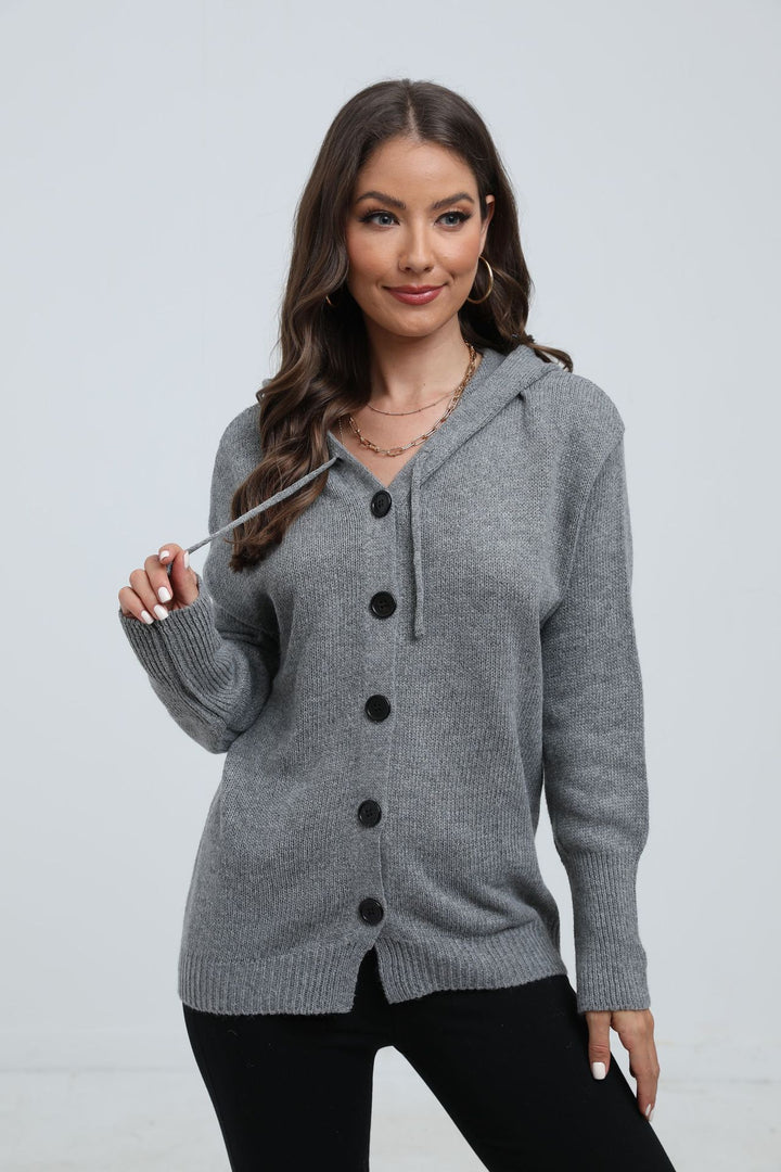 Cardigan pour femmes en tricot confortable avec capuche et détails de bouton pratiques Chic & Stil
