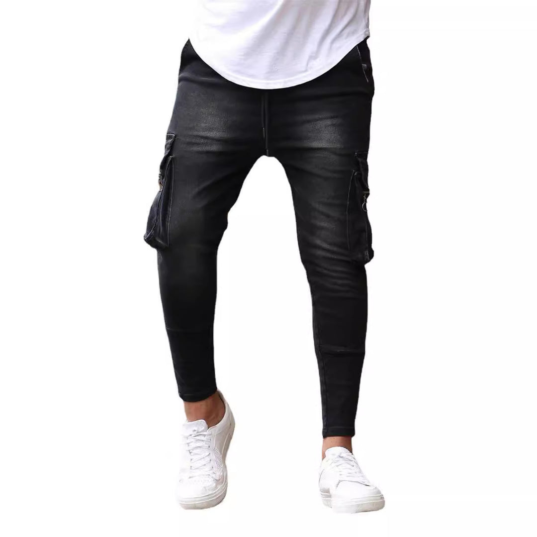 Slim-fit men's cargo jeans with practical side pockets and decorative zippers Lune London