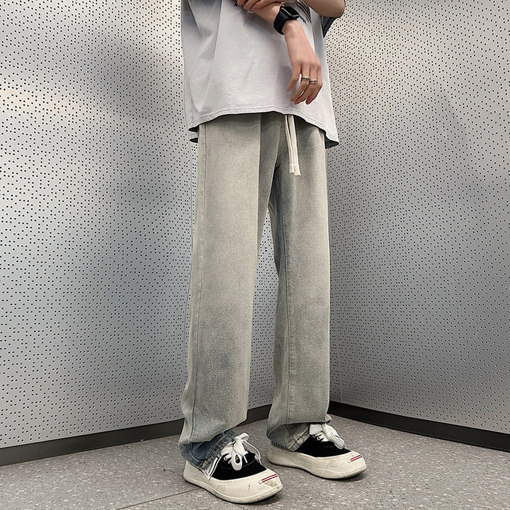 Loose cargo jeans for men with elastic waistband and practical pockets Lune London