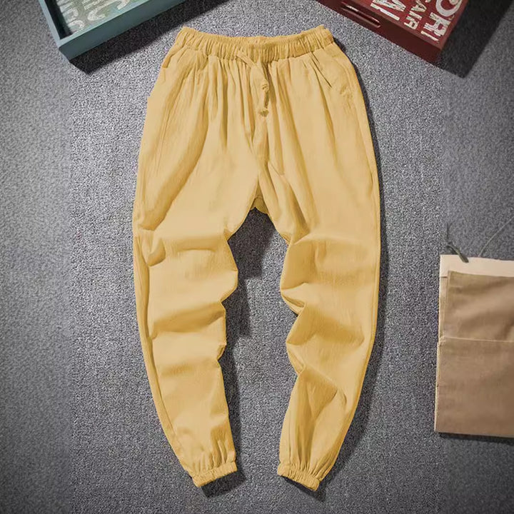 Casual men's pants in lightweight fabric with tapered leg Lune London