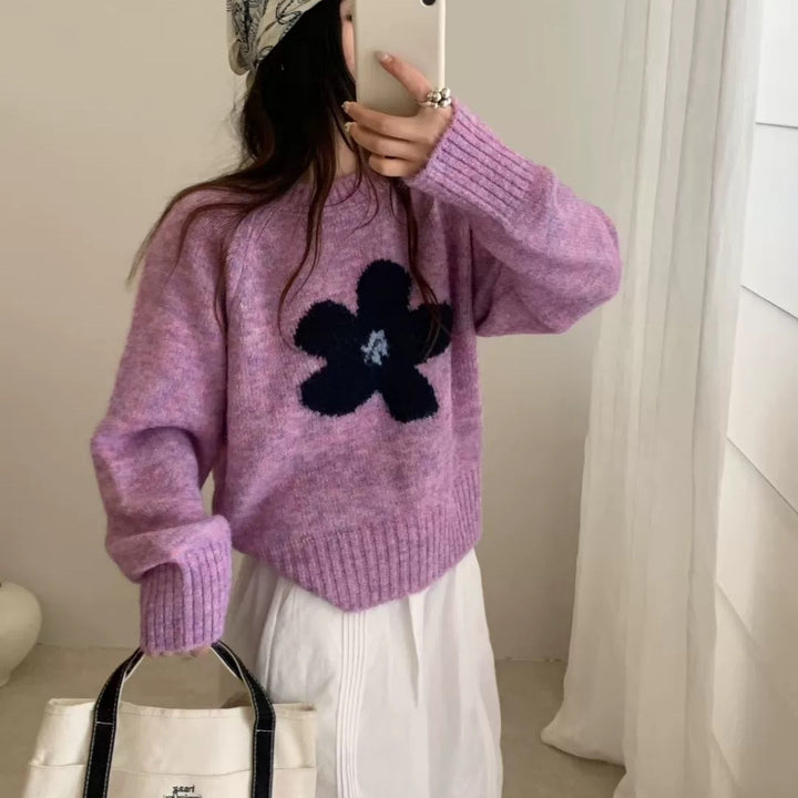 Women’s sweater with floral design and long pile material Lune London