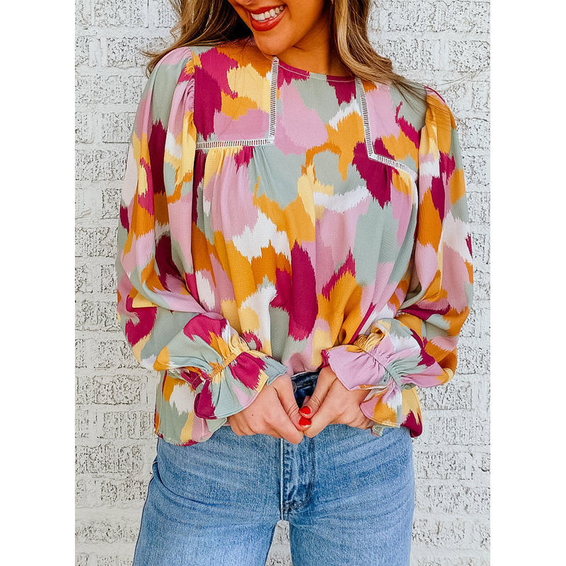 Women's blouse with artistic print and gathered cuffs Lune London