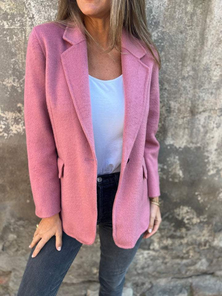 Women's elegant and comfortable blazer made of high-quality materials Chic and Style
