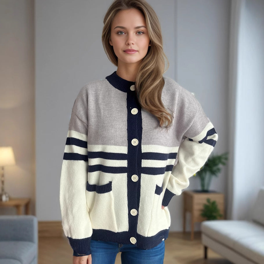 Gilet pour femmes avec des rayures décoratives et de grands détails de boutons Chic & Stil