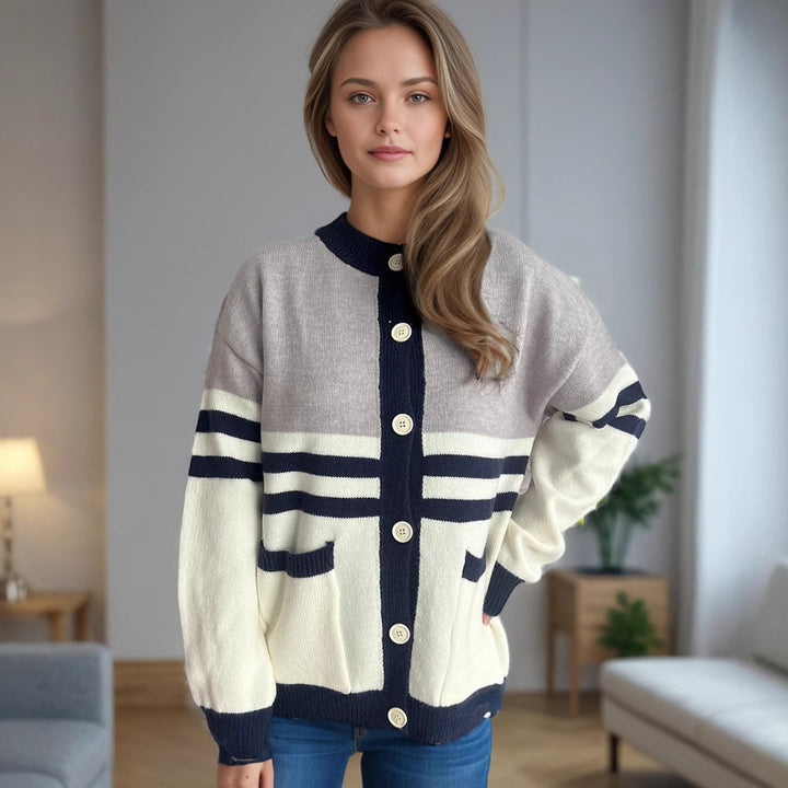 Gilet pour femmes avec des rayures décoratives et de grands détails de boutons Chic & Stil