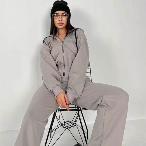 Women's tracksuit with zipper and comfortable fit Lune London