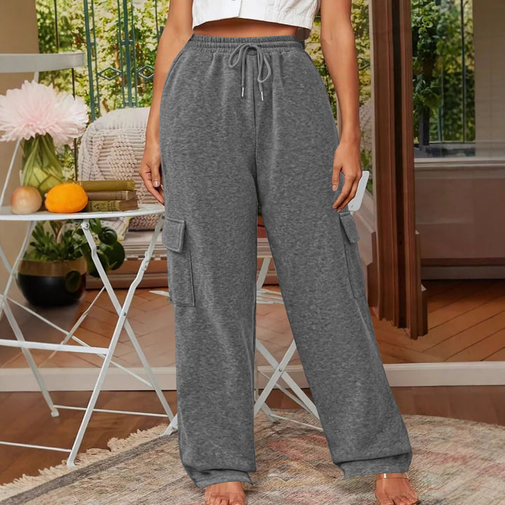Women’s cargo pants with a relaxed fit and elastic waistband Lune London
