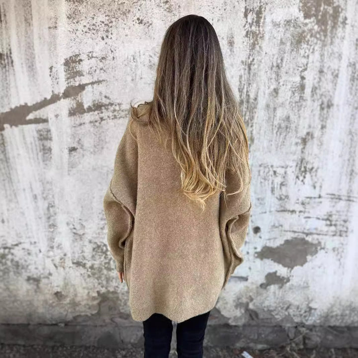 Ladies soft knit cardigan with deep V-neck and large pockets Lune London