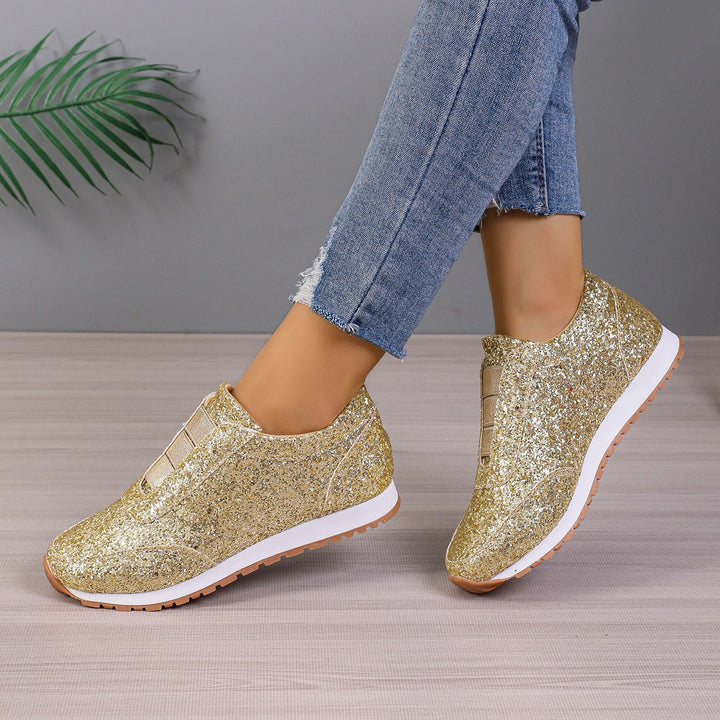 Women Sparkling Slip-On Sneakers with comfortable sole and breathable structure Lune London