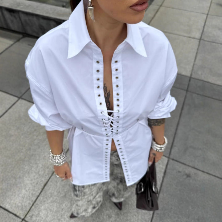 Blouse for women with elegant lacing and a modern collar Lune London
