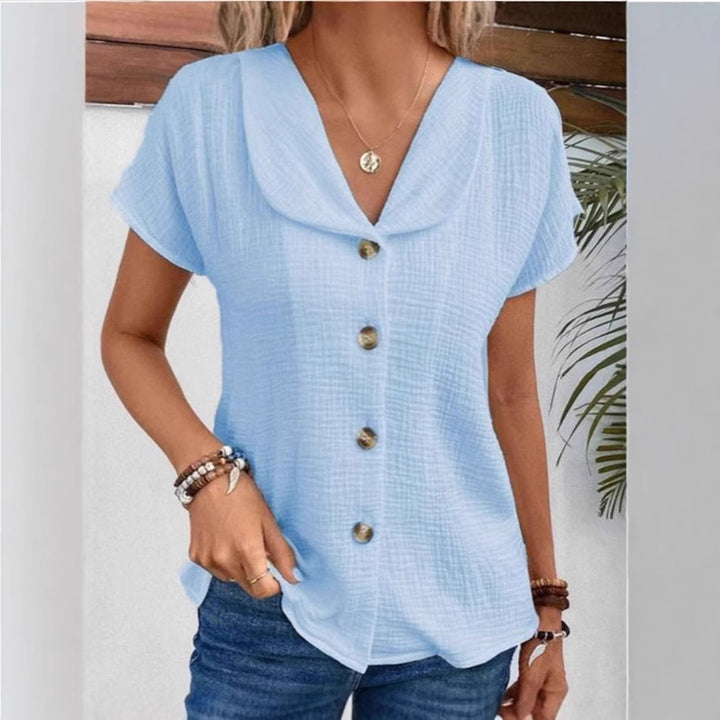 Women's shirt with visible buttons in lightweight fabric Lune London