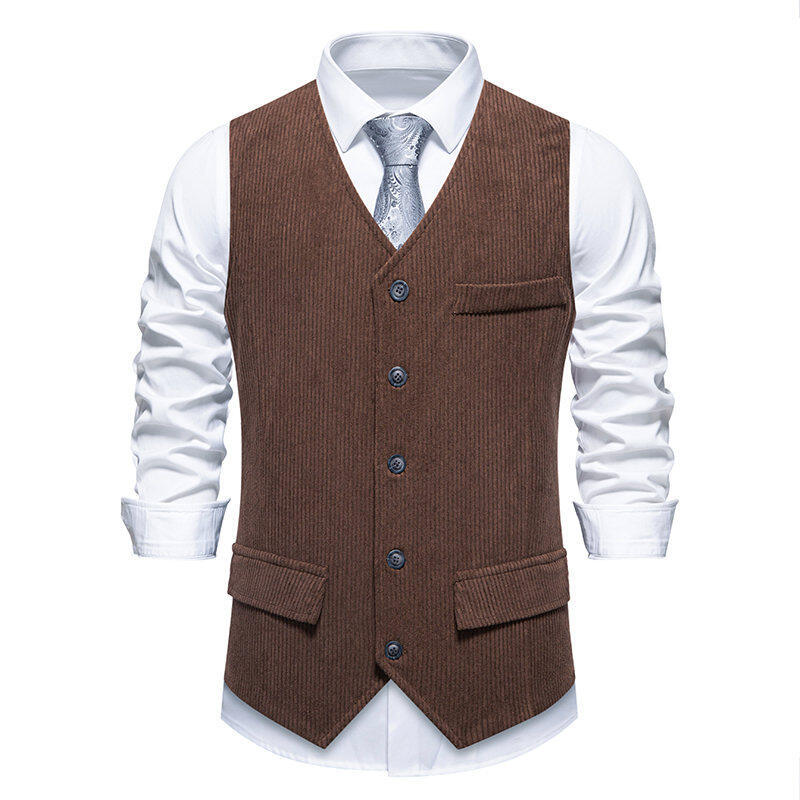 Elegant suit vest for men with a classic herringbone design and practical pockets Lune London