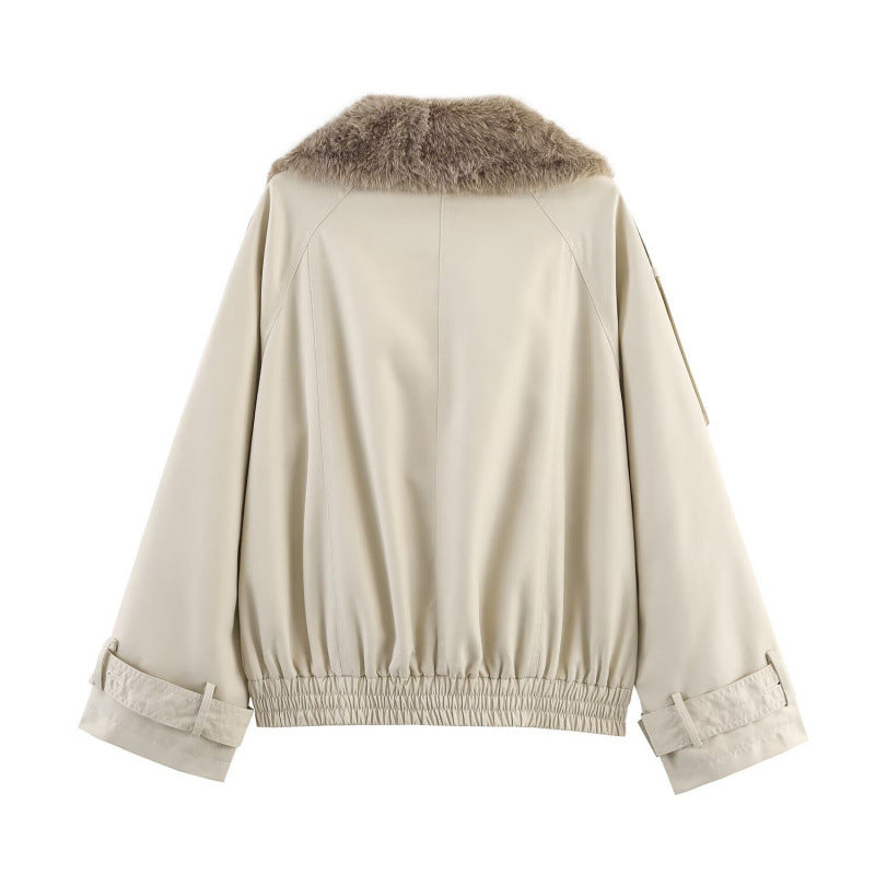 Trendy women's jacket with faux fur collar and double-breasted Lune London