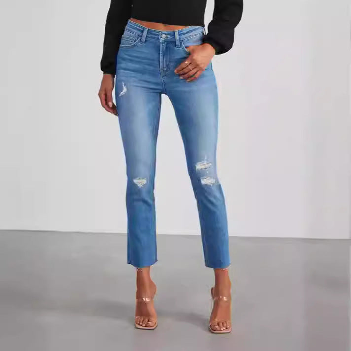 Ladies timeless jeans in modern cut with cropped leg Lune London