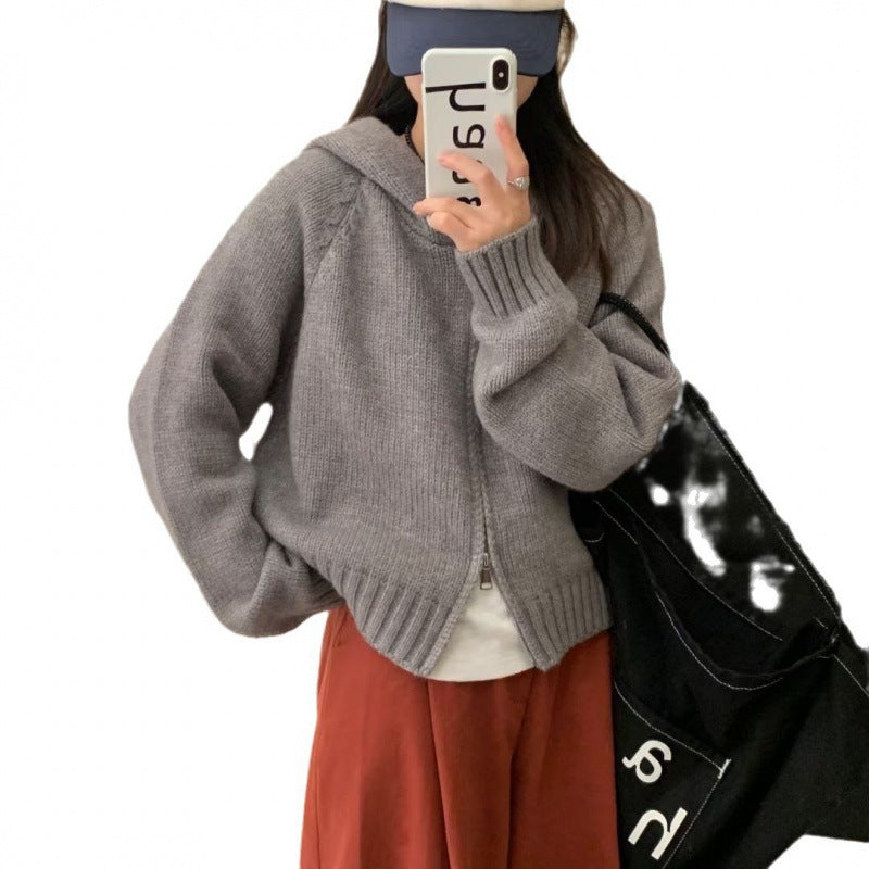 Gilet à capuche confortable pour femmes avec fermeture éclair et grandes poches Chic & Stil