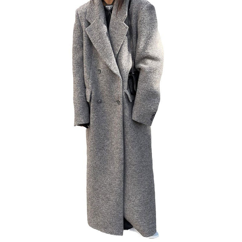 Oversized wool coat for women with elegant design Lune London