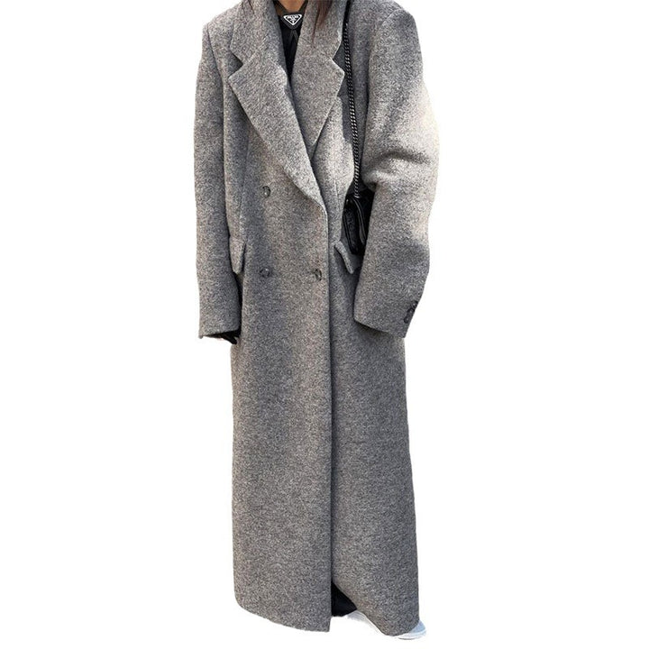 Oversized wool coat for women with elegant design Lune London
